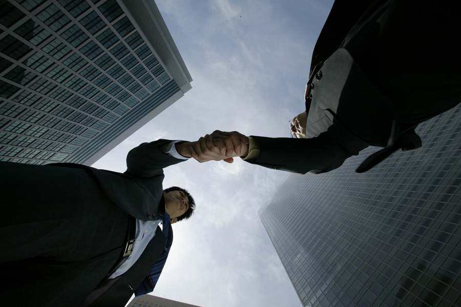 20代でも年収1000万以上可能！経営コンサルタント募集中！
